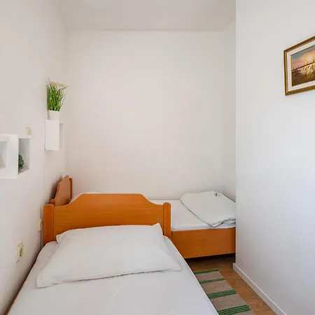 Nyaraló Pet Friendly In With Kitchen Bibinje