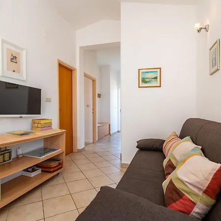 Pet Friendly In With Kitchen ביבינייה